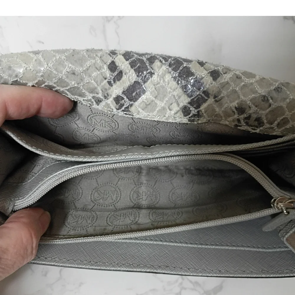 MICHAEL KORS Fulton Flap Snakeskin Leather Continental Wallet - EUC